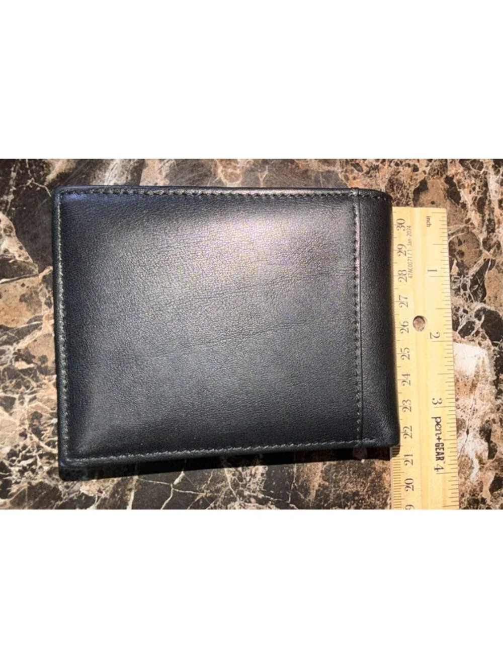 Sigtrenk  Men’s Black Leather Bifold Wallet ID Window Slim Minimalist